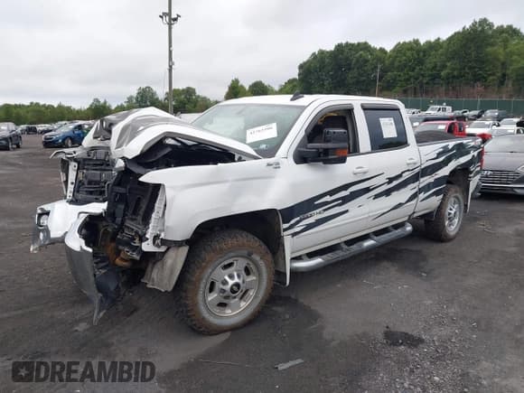 ✅ 2017 Chevrolet Silverado 2500HD LT • VIN: 1GC1KVEG7HF217930 • Lot: 42763106. Listed on IAAI with 110,239 mi. Free auction sales archive from the USA and detailed vehicle history report at DreamBid. Image 17.