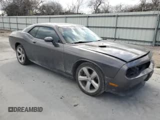✅ 2013 Dodge Challenger R/T • VIN: 2C3CDYBT2DH652132 • Lot: 45764365. Wystawiony na Copart z przebiegiem 121 390 mil. Bezpłatny archiwum sprzedaży aukcyjnych z USA i szczegółowy raport historii pojazdu na DreamBid. Zdjęcie 4.