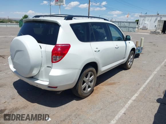 ✅ 2007 Toyota RAV4 Limited • VIN: JTMBD31V475095183 • Lot: 42453961. Listed on IAAI with 210,886 mi. Free auction sales archive from the USA and detailed vehicle history report at DreamBid. Image 4.