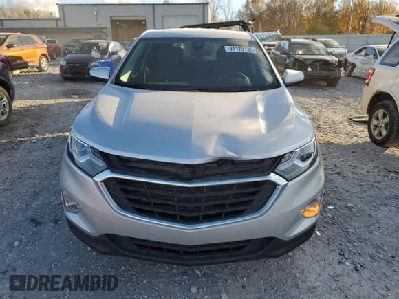 ✅ 2020 Chevrolet Equinox LT • VIN: 3GNAXUEV9LS700079 • Lot: 91129135. Wystawiony na Copart z przebiegiem 92 741 mil. Bezpłatny archiwum sprzedaży aukcyjnych z USA i szczegółowy raport historii pojazdu na DreamBid. Zdjęcie 5.