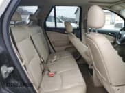 ✅ 2006 Saturn VUE • VIN: 5GZCZ63456S885697 • Lot: 43635685. Wystawiony na Copart z przebiegiem 283 275 mil. Bezpłatny archiwum sprzedaży aukcyjnych z USA i szczegółowy raport historii pojazdu na DreamBid. Zdjęcie 11.