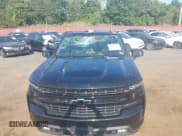 ✅ 2019 Chevrolet Silverado 1500 RST • VIN: 3GCUYEED9KG102561 • Lot: 43216999. Wystawiony na IAAI z przebiegiem 76 081 mil. Bezpłatny archiwum sprzedaży aukcyjnych z USA i szczegółowy raport historii pojazdu na DreamBid. Zdjęcie 6.