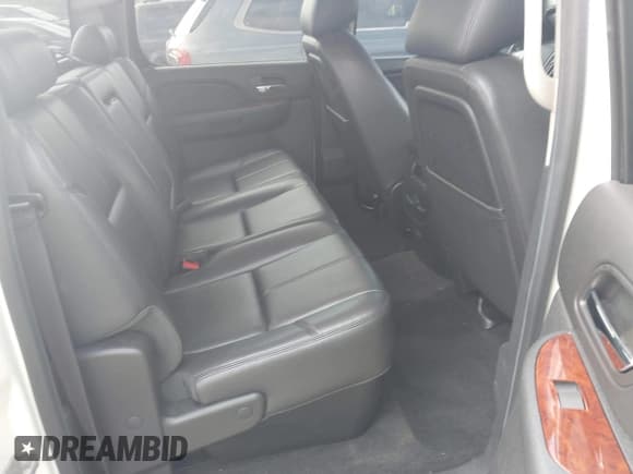 ✅ 2013 GMC Sierra 1500 SLT • VIN: 3GTP2WE71DG309690 • Lot: 42613096. Listed on IAAI with 124,483 mi. Free auction sales archive from the USA and detailed vehicle history report at DreamBid. Image 8.