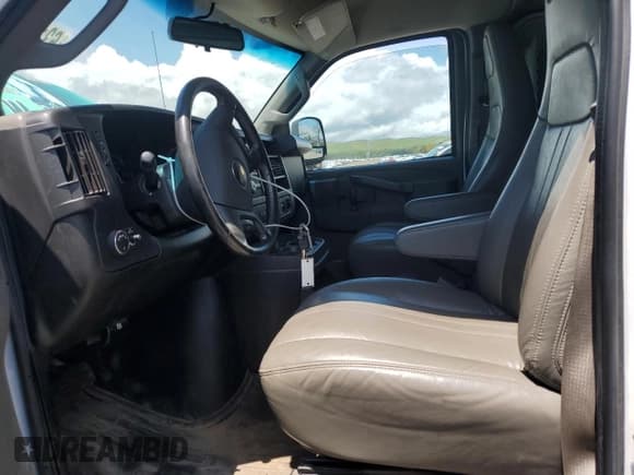 ✅ 2022 Chevrolet Express Cargo • VIN: 1GCWGAF73N1238880 • Lot: 80589515. Listed on Copart with 59,989 mi. Free auction sales archive from the USA and detailed vehicle history report at DreamBid. Image 7.