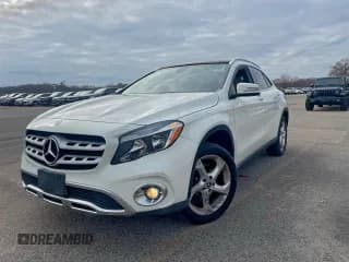 ✅ 2018 Mercedes-Benz GLA 250 • VIN: WDCTG4GB0JJ467951 • Лот: 93789335. Опубликован ранее на Copart с пробегом 136 790 миль. Бесплатный доступ к архиву аукционных продаж из США и подробный отчёт об истории автомобиля на DreamBid. Изображение 2.