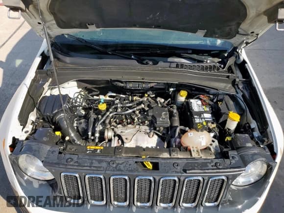✅ 2015 Jeep Renegade Latitude • VIN: ZACCJABH7FPC09483 • Lot: 85129565. Listed on Copart with 130,373 mi. Free auction sales archive from the USA and detailed vehicle history report at DreamBid. Image 12.
