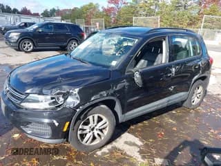 ✅ 2016 Volkswagen Tiguan SEL • VIN: WVGBV7AX4GW597848 • Lot: 43535001. Wystawiony na IAAI z przebiegiem 100 059 mil. Bezpłatny archiwum sprzedaży aukcyjnych z USA i szczegółowy raport historii pojazdu na DreamBid. Zdjęcie 2.