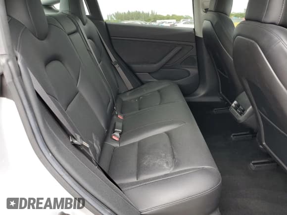 ✅ 2018 Tesla Model 3 Long Range Battery • VIN: 5YJ3E1EB8JF069276 • Lot: 92354225. Wystawiony na Copart z przebiegiem 41 474 mil. Bezpłatny archiwum sprzedaży aukcyjnych z USA i szczegółowy raport historii pojazdu na DreamBid. Zdjęcie 10.