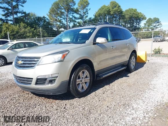 ✅ 2014 Chevrolet Traverse LT • VIN: 1GNKRHKD2EJ306221 • Lot: 43628251. Listed on IAAI with 225,936 mi. Free auction sales archive from the USA and detailed vehicle history report at DreamBid. Image 2.