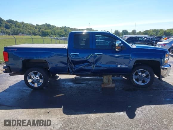 ✅ 2017 Chevrolet Silverado 2500HD Work Truck • VIN: 1GC2KUEG2HZ265185 • Lot: 40536435. Wystawiony na IAAI z przebiegiem 189 379 mil. Bezpłatny archiwum sprzedaży aukcyjnych z USA i szczegółowy raport historii pojazdu na DreamBid. Zdjęcie 13.