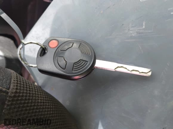 ✅ 2015 Ford Escape SE • VIN: 1FMCU0GXXFUA94101 • Lot: 43557020. Wystawiony na IAAI z przebiegiem 258 848 mil. Bezpłatny archiwum sprzedaży aukcyjnych z USA i szczegółowy raport historii pojazdu na DreamBid. Zdjęcie 11.