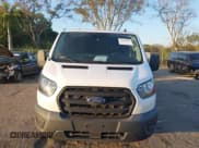 ✅ 2020 Ford Transit Cargo • VIN: 1FTBR1Y81LKB45460 • Lot: 41496961. Wystawiony na IAAI z przebiegiem 45 534 mil. Bezpłatny archiwum sprzedaży aukcyjnych z USA i szczegółowy raport historii pojazdu na DreamBid. Zdjęcie 12.