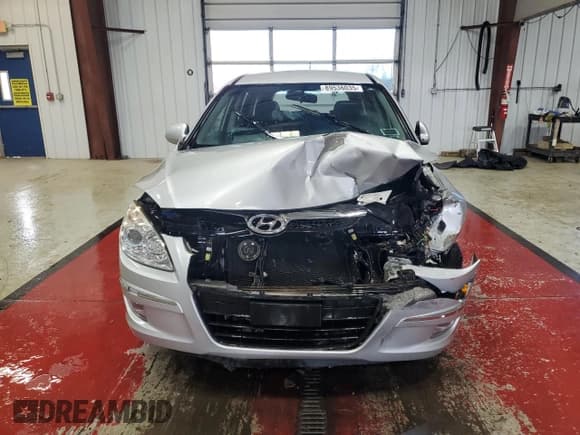 ✅ 2009 Hyundai Elantra Touring • VIN: KMHDC86E59U038805 • Lot: 89536035. Listed on Copart with 95,700 mi. Free auction sales archive from the USA and detailed vehicle history report at DreamBid. Image 5.