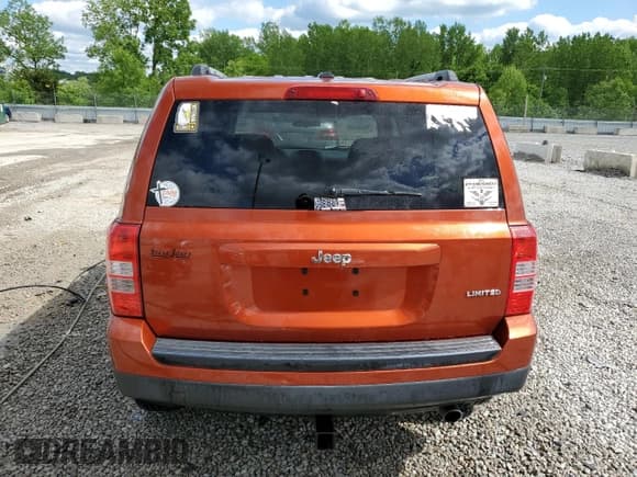 ✅ 2012 Jeep Patriot Limited • VIN: 1C4NJPCB0CD569162 • Lot: 53835295. Wystawiony na Copart z przebiegiem 111 715 mil. Bezpłatny archiwum sprzedaży aukcyjnych z USA i szczegółowy raport historii pojazdu na DreamBid. Zdjęcie 6.