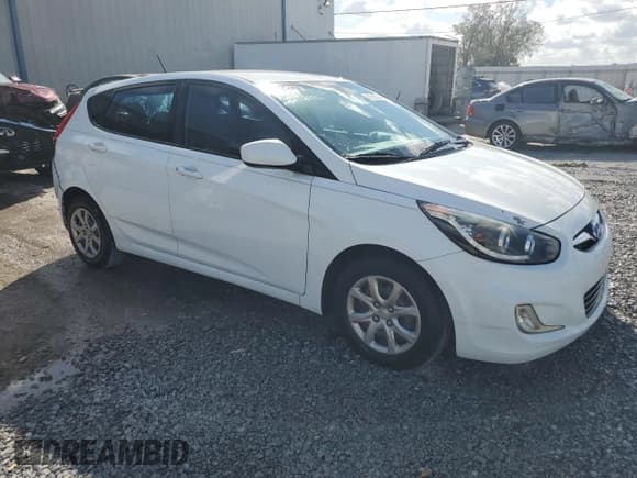 ✅ 2014 Hyundai Accent GS • VIN: KMHCT5AE9EU155458 • Лот: 80656924. Опубликован ранее на Copart с пробегом 101 003 миль. Бесплатный доступ к архиву аукционных продаж из США и подробный отчёт об истории автомобиля на DreamBid. Изображение 4.