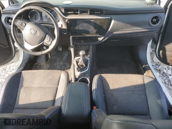 ✅ 2018 Toyota Corolla LE • VIN: 2T1BURHE2JC082774 • Lot: 80858425. Wystawiony na Copart z przebiegiem Nie podano. Bezpłatny archiwum sprzedaży aukcyjnych z USA i szczegółowy raport historii pojazdu na DreamBid. Zdjęcie 8.