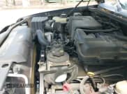 ✅ 2003 Ford Explorer • VIN: 1FMZU65K33UC42721 • Lot: 42485600. Wystawiony na IAAI z przebiegiem 196 235 mil. Bezpłatny archiwum sprzedaży aukcyjnych z USA i szczegółowy raport historii pojazdu na DreamBid. Zdjęcie 12.