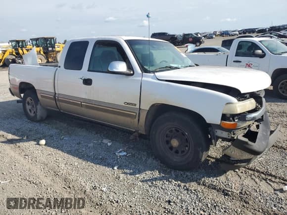 ✅ 2000 Chevrolet Silverado 1500 LS • VIN: 1GCEC19VXYZ328535 • Лот: 72435204. Опубликован ранее на Copart с пробегом Не указан. Бесплатный доступ к архиву аукционных продаж из США и подробный отчёт об истории автомобиля на DreamBid. Изображение 4.