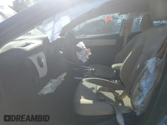 ✅ 2019 Toyota Corolla LE • VIN: 2T1BURHE7KC155798 • Lot: 82384085. Wystawiony na Copart z przebiegiem 49 971 mil. Bezpłatny archiwum sprzedaży aukcyjnych z USA i szczegółowy raport historii pojazdu na DreamBid. Zdjęcie 7.