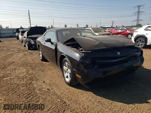 ✅ 2010 Dodge Challenger SE • VIN: 2B3CJ4DV2AH184105 • Lot: 71411684. Wystawiony na Copart z przebiegiem 139 270 mil. Bezpłatny archiwum sprzedaży aukcyjnych z USA i szczegółowy raport historii pojazdu na DreamBid. Zdjęcie 10.
