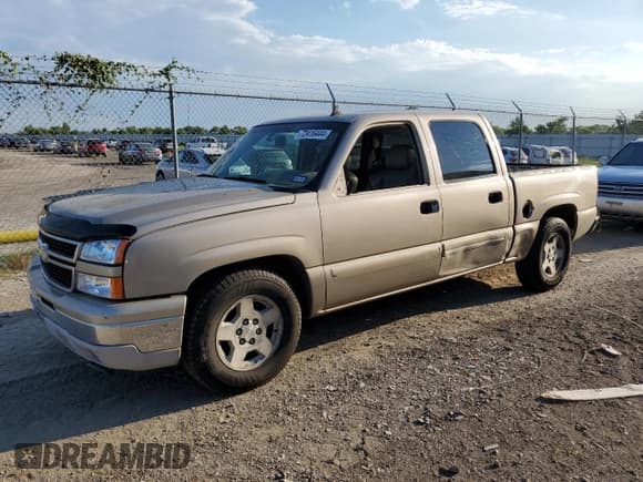 ✅ 2006 Chevrolet Silverado 1500 LT1 • VIN: 2GCEC13T261225090 • Лот: 72416444. Опубликован ранее на Copart с пробегом 220 497 миль. Бесплатный доступ к архиву аукционных продаж из США и подробный отчёт об истории автомобиля на DreamBid. Изображение 1.