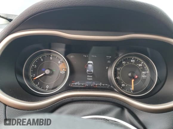 ✅ 2016 Jeep Cherokee Limited • VIN: 1C4PJMDB3GW181469 • Lot: 82384885. Listed on Copart with 100,567 mi. Free auction sales archive from the USA and detailed vehicle history report at DreamBid. Image 9.