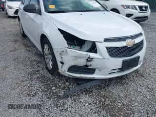 2011 Chevrolet Cruze LS z VIN 1G1PC5SH7B7158067, wystawiony jako IAAI lot #43251207 z przebiegiem 162 557 mil mil oraz . Historia ofert i sprzedaży dostępna na DreamBid. Obrazek 6.