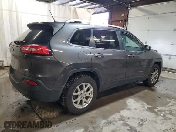 ✅ 2014 Jeep Cherokee Latitude • VIN: 1C4PJMCB2EW186144 • Lot: 57420915. Wystawiony na Copart z przebiegiem 138 592 mil. Bezpłatny archiwum sprzedaży aukcyjnych z USA i szczegółowy raport historii pojazdu na DreamBid. Zdjęcie 3.