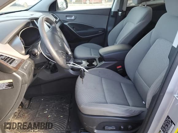 ✅ 2017 Hyundai Santa Fe SE • VIN: KM8SMDHF0HU205248 • Лот: 47072904. Опубликован ранее на Copart с пробегом 91 090 миль. Бесплатный доступ к архиву аукционных продаж из США и подробный отчёт об истории автомобиля на DreamBid. Изображение 7.