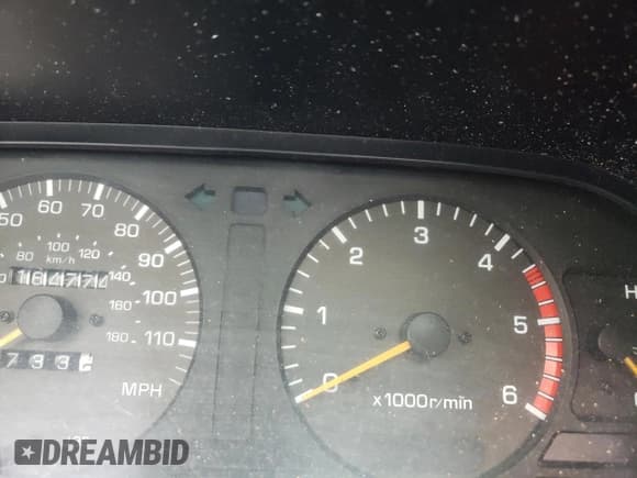 ✅ 1996 Toyota Land Cruiser • VIN: JT111GJ9000001678 • Lot: 61088495. Wystawiony na Copart z przebiegiem 164 774 mil. Bezpłatny archiwum sprzedaży aukcyjnych z USA i szczegółowy raport historii pojazdu na DreamBid. Zdjęcie 9.