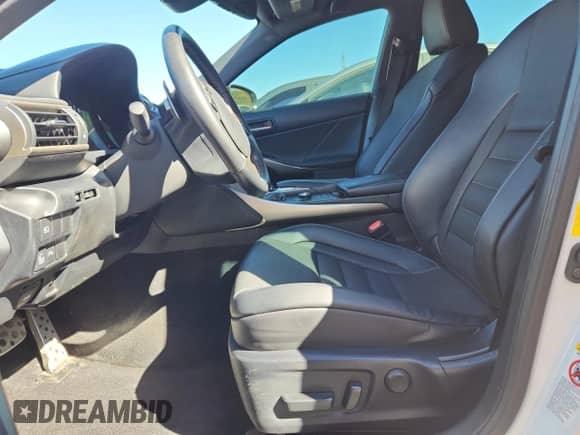 2019 Lexus IS 300 F Sport с VIN JTHC81D26K5035251, выставлен на аукционе Copart как лот 85595135 с пробегом 21 336 миль миль и Списание • Salvage title. История ставок и продаж доступна на DreamBid. Изображение 7.