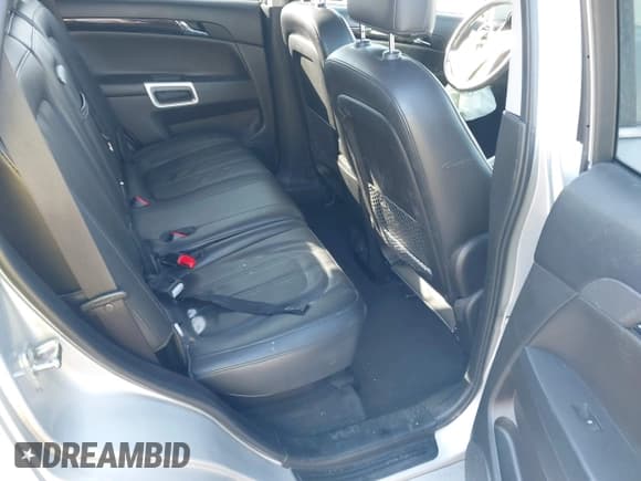 ✅ 2015 Chevrolet Captiva Sport LT • VIN: 3GNAL3EKXFS519539 • Lot: 41460325. Wystawiony na IAAI z przebiegiem 83 009 mil. Bezpłatny archiwum sprzedaży aukcyjnych z USA i szczegółowy raport historii pojazdu na DreamBid. Zdjęcie 8.