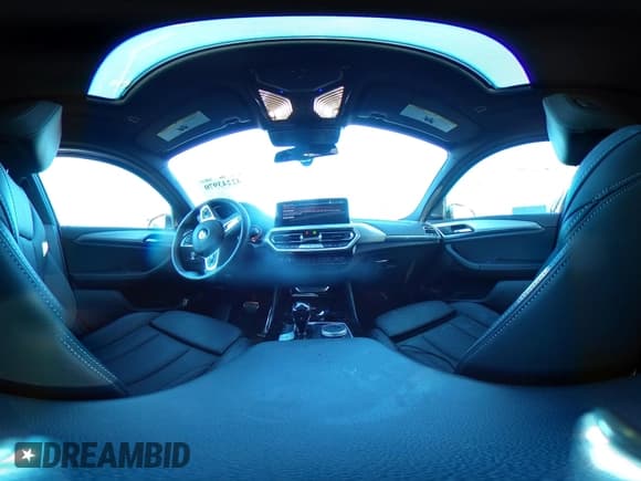 ✅ 2025 BMW X4 xDrive30i • VIN: 5UX33DT06S9Y68475 • Lot: 42243970. Listed on IAAI with 7,543 mi. Free auction sales archive from the USA and detailed vehicle history report at DreamBid. Image 19.