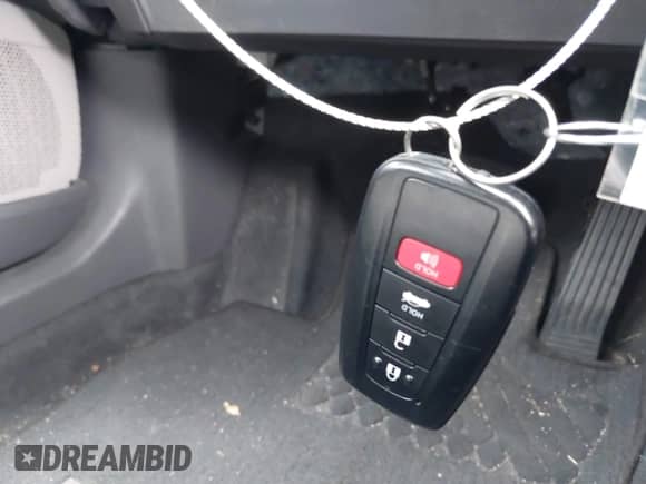 2023 Toyota Camry Hybrid SE с VIN 4T1S31AKXPU612467, выставлен на аукционе IAAI как лот 42470135 с пробегом 12 806 миль миль и . История ставок и продаж доступна на DreamBid. Изображение 11.