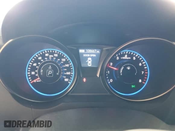 2015 Hyundai Genesis Coupe Ultimate с VIN KMHHU6KJ9FU129979, выставлен на аукционе Copart как лот 81853353 с пробегом 108 667 миль миль и Списание • Salvage title. История ставок и продаж доступна на DreamBid. Изображение 9.