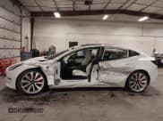 ✅ 2018 Tesla Model 3 Long Range Battery • VIN: 5YJ3E1EB2JF081729 • Lot: 43617411. Wystawiony na IAAI z przebiegiem 58 944 mil. Bezpłatny archiwum sprzedaży aukcyjnych z USA i szczegółowy raport historii pojazdu na DreamBid. Zdjęcie 15.