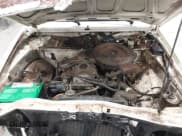 ✅ 1983 Mazda B-Series • VIN: JM2UC1213D0738249 • Lot: 41559333. Wystawiony na IAAI z przebiegiem 145 596 mil. Bezpłatny archiwum sprzedaży aukcyjnych z USA i szczegółowy raport historii pojazdu na DreamBid. Zdjęcie 10.