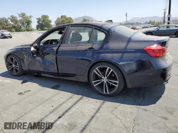 ✅ 2012 BMW 3 Series 328i • VIN: WBA3C1C55CF433054 • Lot: 69392325. Listed on Copart with 147,020 mi. Free auction sales archive from the USA and detailed vehicle history report at DreamBid. Image 2.
