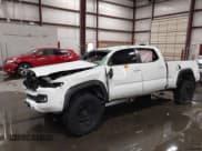 ✅ 2023 Toyota Tacoma SR5 • VIN: 3TMDZ5BNXPM154641 • Lot: 43183721. Wystawiony na IAAI z przebiegiem 17 469 mil. Bezpłatny archiwum sprzedaży aukcyjnych z USA i szczegółowy raport historii pojazdu na DreamBid. Zdjęcie 16.