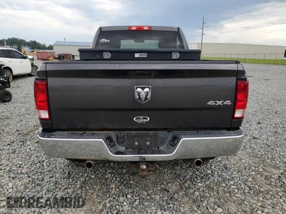 2017 Ram 1500 Express z VIN 3C6JR7AT7HG660448, wystawiony jako Copart lot #53451514 z przebiegiem 115 644 mil mil oraz Szkoda całkowita • Salvage title. Historia ofert i sprzedaży dostępna na DreamBid. Obrazek 6.