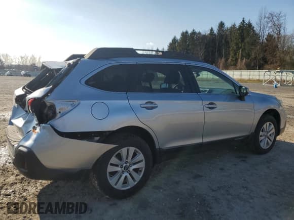 ✅ 2018 Subaru Outback Premium • VIN: 4S4BSAFC0J3315645 • Лот: 93182105. Опубликован ранее на Copart с пробегом 55 243 миль. Бесплатный доступ к архиву аукционных продаж из США и подробный отчёт об истории автомобиля на DreamBid. Изображение 3.
