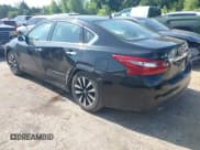 ✅ 2018 Nissan Altima S • VIN: 1N4AL3AP5JC123825 • Lot: 42716683. Wystawiony na IAAI z przebiegiem 170 082 mil. Bezpłatny archiwum sprzedaży aukcyjnych z USA i szczegółowy raport historii pojazdu na DreamBid. Zdjęcie 3.