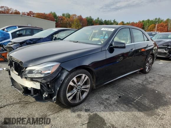 ✅ 2014 Mercedes-Benz E 350 Sport • VIN: WDDHF8JBXEA823655 • Лот: 91210715. Опубликован ранее на Copart с пробегом 111 603 миль. Бесплатный доступ к архиву аукционных продаж из США и подробный отчёт об истории автомобиля на DreamBid. Изображение 1.