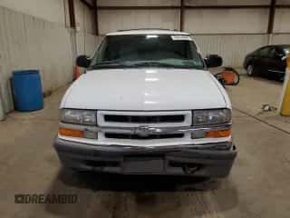 2000 Chevrolet Blazer LT z VIN 1GNDT13W4Y2109549, wystawiony jako Copart lot #79414994 z przebiegiem 133 338 mil mil oraz Szkoda całkowita • Salvage title. Historia ofert i sprzedaży dostępna na DreamBid. Obrazek 5.