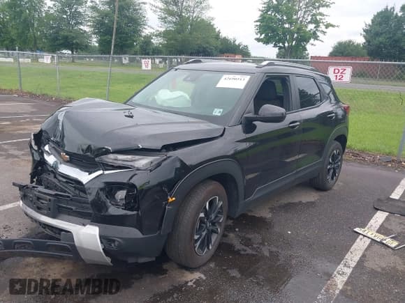 ✅ 2023 Chevrolet TrailBlazer LT • VIN: KL79MPS27PB080914 • Lot: 42690513. Listed on IAAI with 30,647 mi. Free auction sales archive from the USA and detailed vehicle history report at DreamBid. Image 2.
