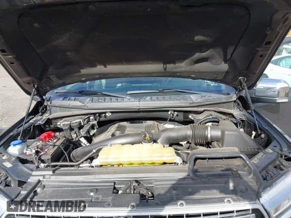 ✅ 2019 Ford F-150 XLT • VIN: 1FTEW1E43KFB21921 • Lot: 43572833. Listed on IAAI with 86,878 mi. Free auction sales archive from the USA and detailed vehicle history report at DreamBid. Image 10.