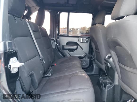 ✅ 2022 Jeep Wrangler Unlimited High Tide • VIN: 1C4HJXDG1NW134486 • Lot: 75280764. Listed on Copart with 61,282 mi. Free auction sales archive from the USA and detailed vehicle history report at DreamBid. Image 10.