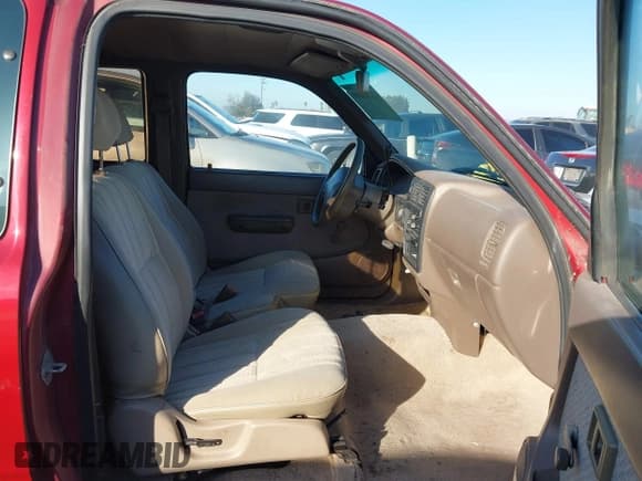 ✅ 1996 Toyota Tacoma • VIN: 4TAVL52N1TZ213988 • Lot: 43806809. Listed on IAAI with 234,619 mi. Free auction sales archive from the USA and detailed vehicle history report at DreamBid. Image 5.