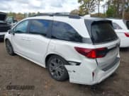 ✅ 2025 Honda Odyssey Touring • VIN: 5FNRL6H80SB006123 • Lot: 43533161. Listed on IAAI with 6,942 mi. Free auction sales archive from the USA and detailed vehicle history report at DreamBid. Image 14.