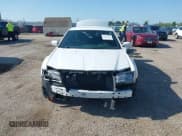 ✅ 2019 Chrysler 300 S • VIN: 2C3CCAGG3KH586189 • Lot: 42567627. Wystawiony na IAAI z przebiegiem 88 882 mil. Bezpłatny archiwum sprzedaży aukcyjnych z USA i szczegółowy raport historii pojazdu na DreamBid. Zdjęcie 13.